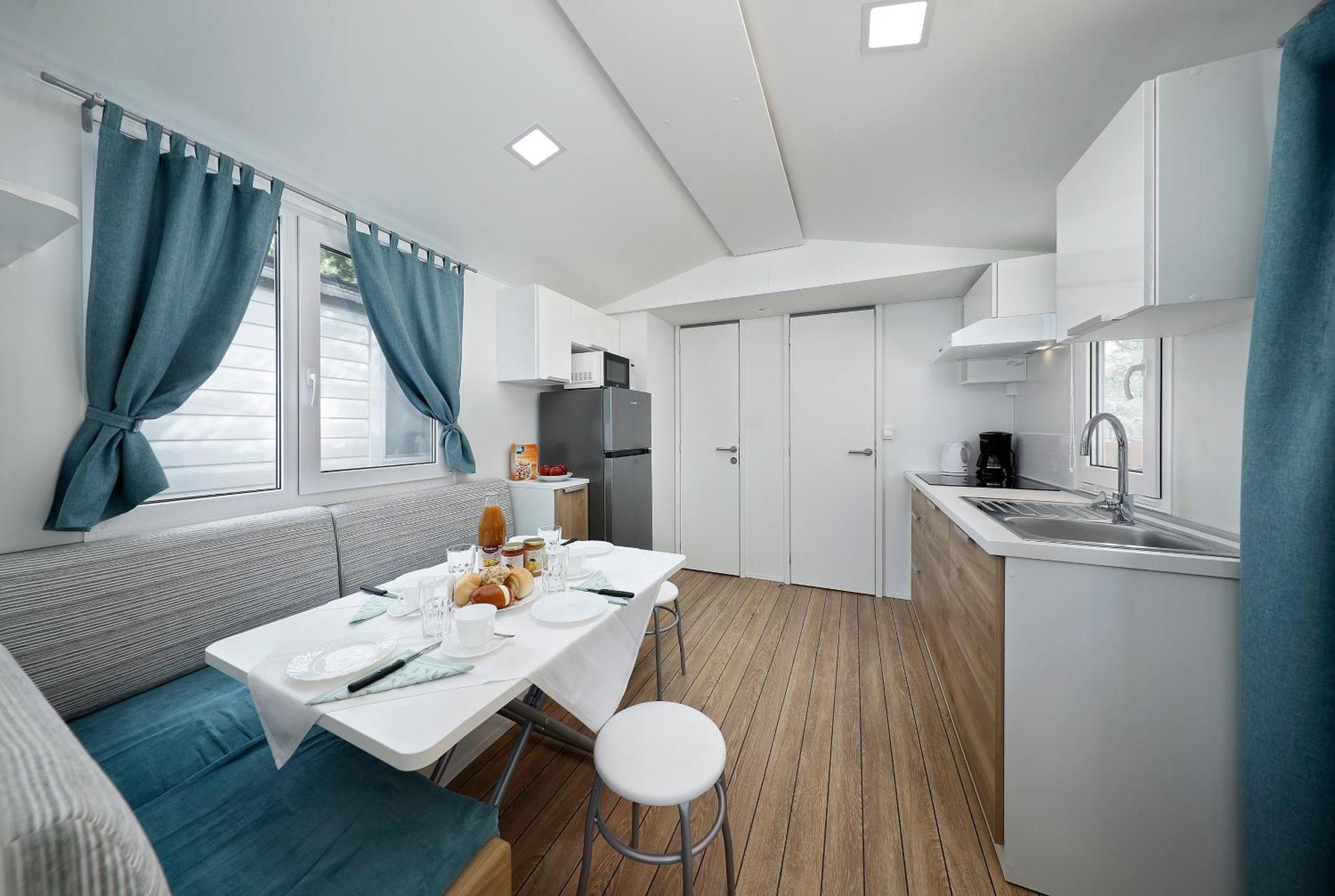 Albatross Mobile Homes On Camping Baia Verde Манерба-дель-Гарда Экстерьер фото
